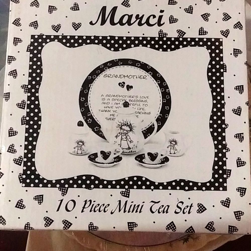 Mini Tea Set Marci Grandmother